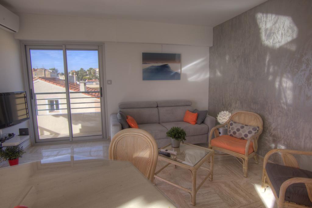 Beau 2 Pieces 3 Etoiles Vue Mer Et Montagnes Garage Prive カンヌ エクステリア 写真